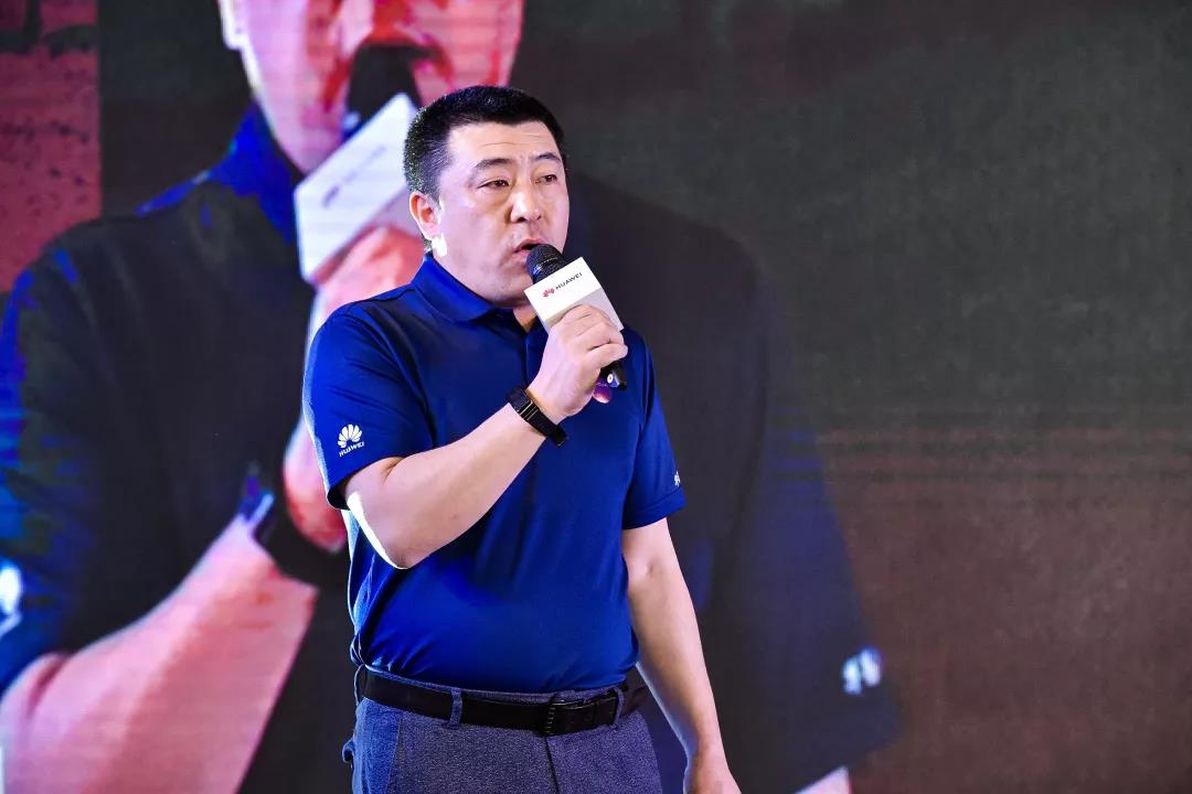 華為網(wǎng)絡(luò)能源中國區(qū)副總經(jīng)理郭洪斌先生針對《華為網(wǎng)絡(luò)能源生態(tài)規(guī)劃》做了分享。